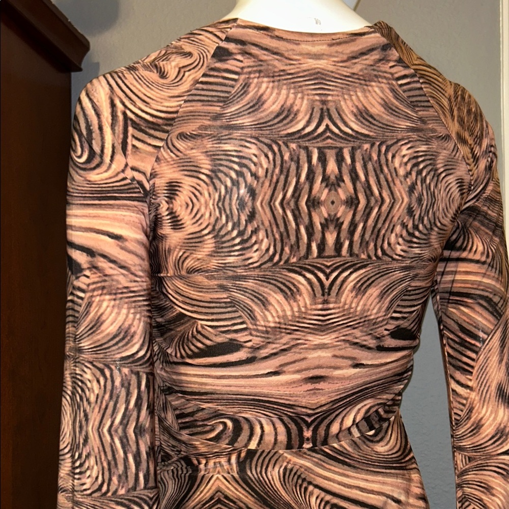 Forever 21 Abstract Brown Blouse - Picture 8 of 8